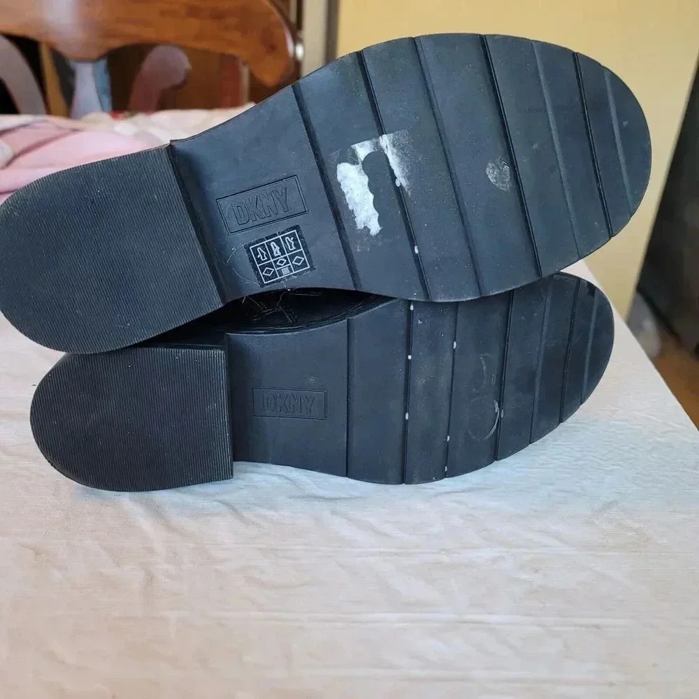 DKNY Ita  Leather Strappy Buckle Ankle Boots Shoes Women's Size 8 - Picture 11 of 13